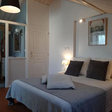 Appartements D'Hotes La Foulonnerie Mios Exteriör bild